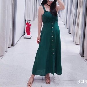 New with Tags Zara Green Midi Dress with Slit Size S